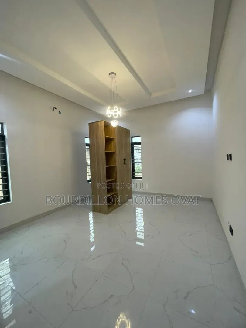 2bdrm Apartment in Abraham Adesanya for sale