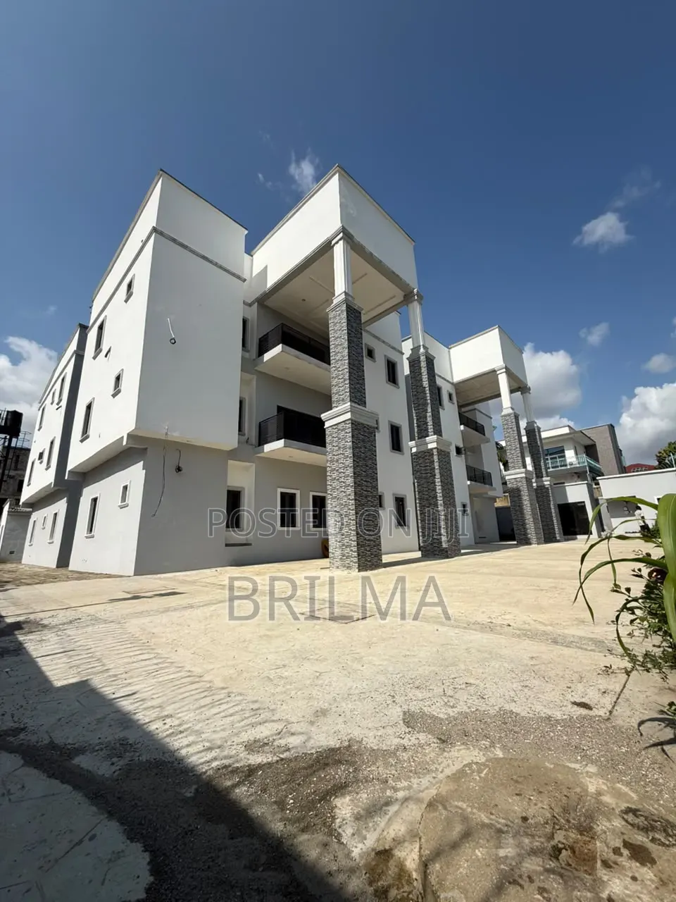 3bdrm Apartment in Guzape District for sale