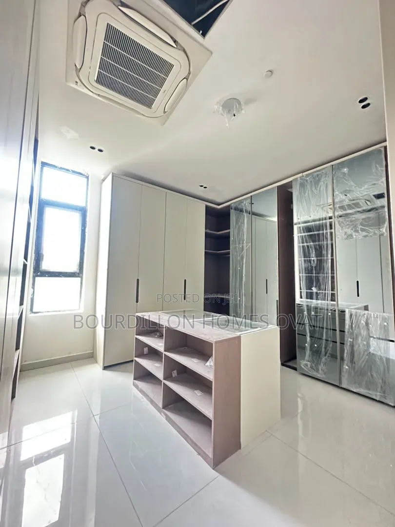 5bdrm Duplex in Banana Island Ikoyi for sale