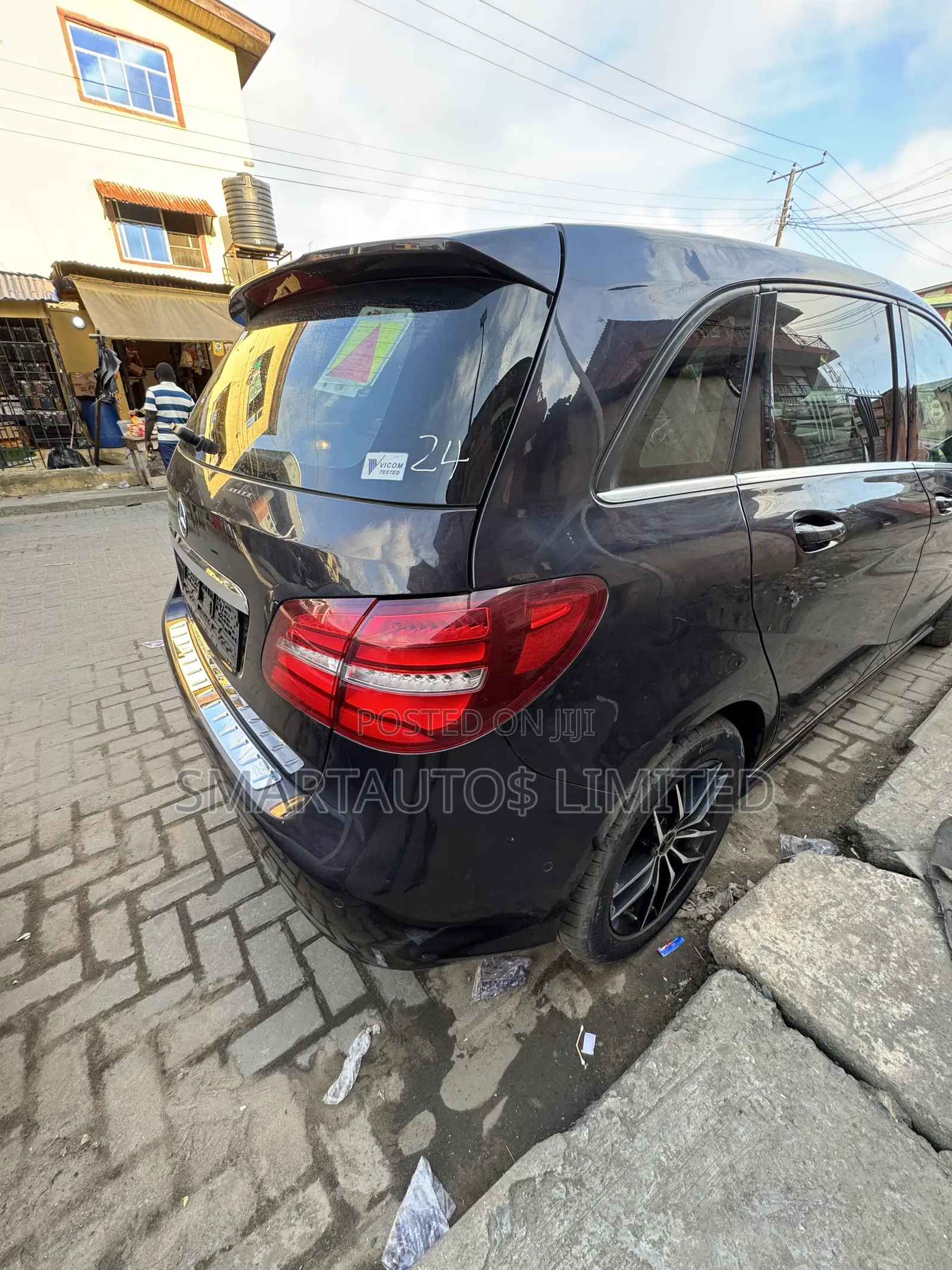 Mercedes-Benz B-Class B180 Petrol 2015 Purple