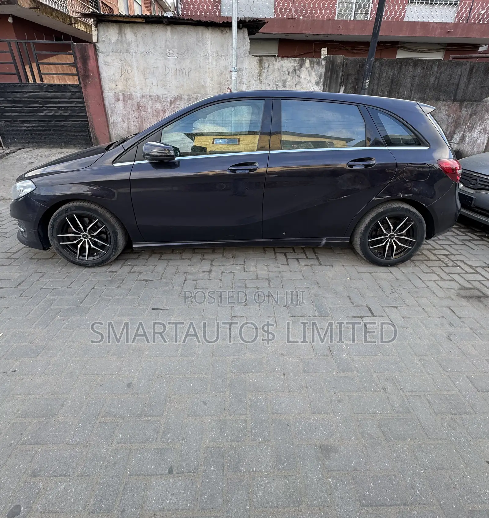 Mercedes-Benz B-Class B180 Petrol 2015 Purple