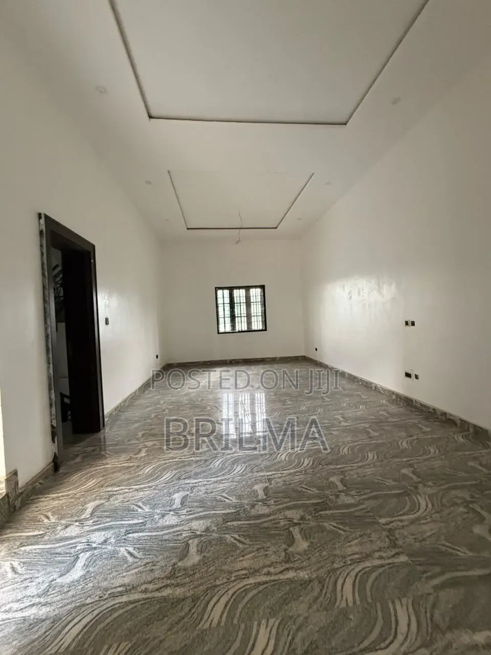 5bdrm Duplex in Guzape District for sale