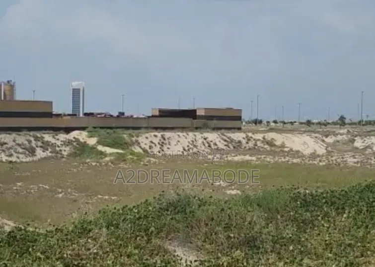 Exquisitely Placed Land