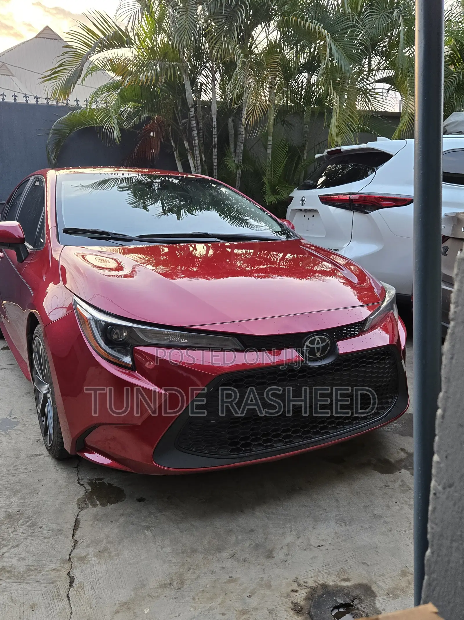 Toyota Corolla LE 2021 Burgundy