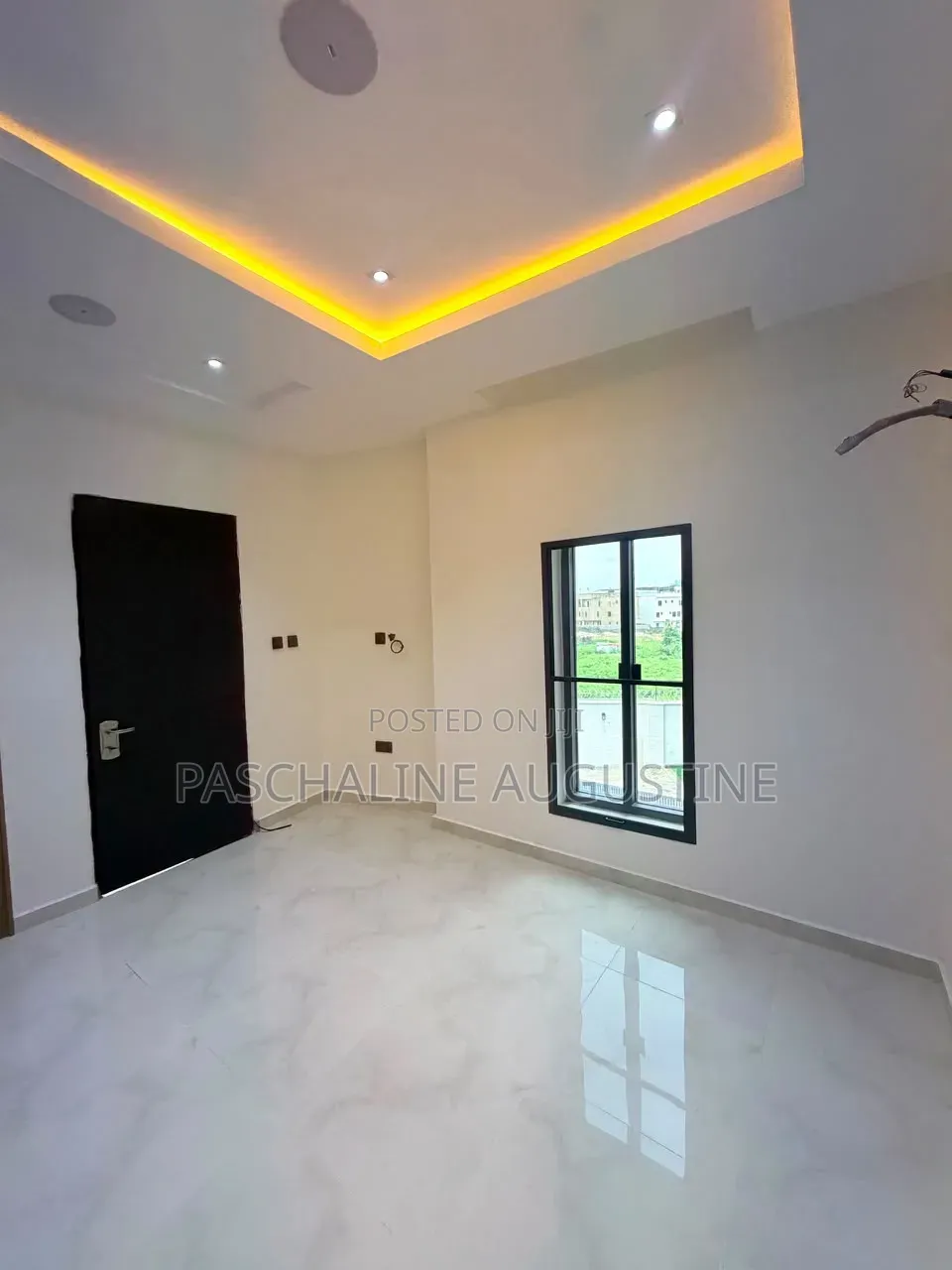 4bdrm Townhouse/Terrace in Zim Homes And, Guzape District for sale