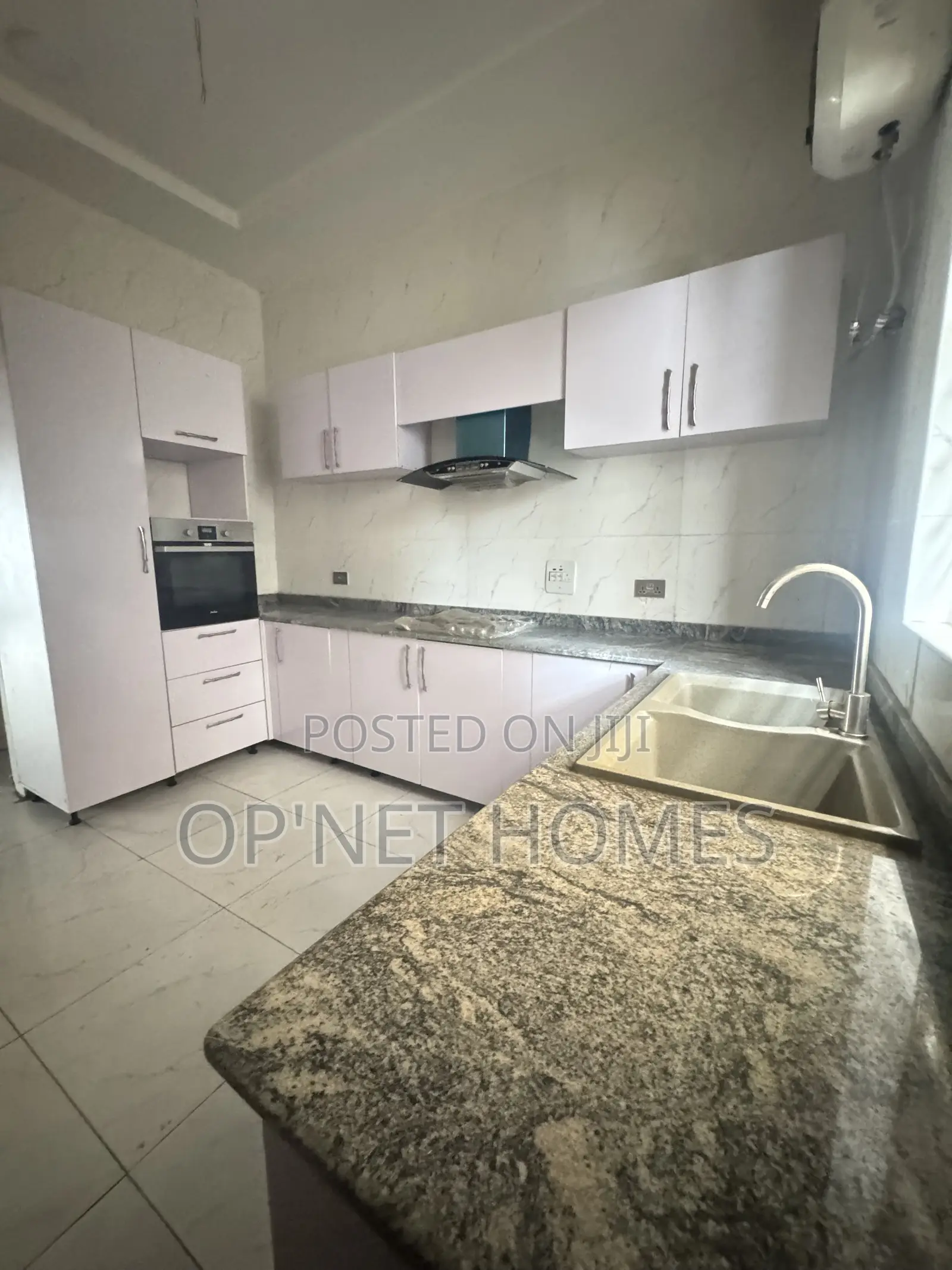 4bdrm Duplex in Lekki for sale