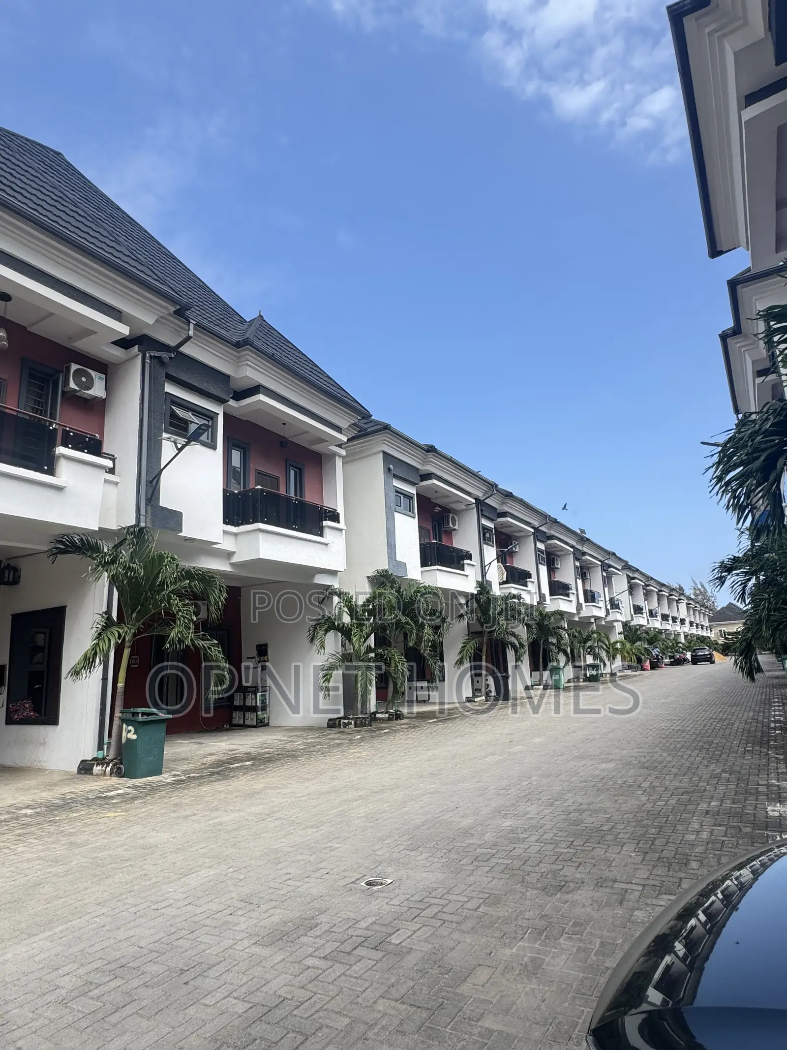 4bdrm Duplex in Lekki for sale