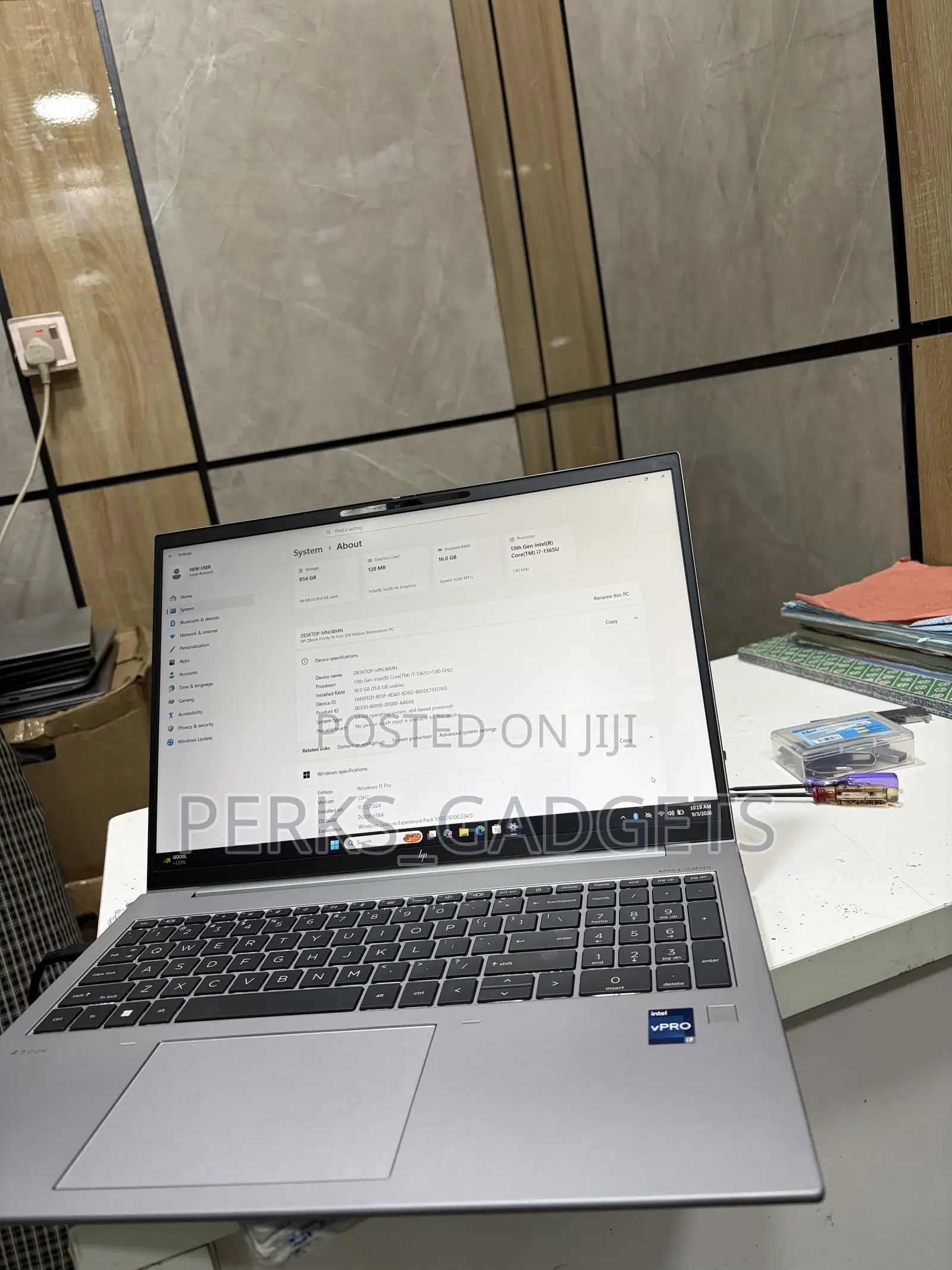 Laptop HP ZBook Firefly 16 G10 16GB Intel Core i7 SSD 1T