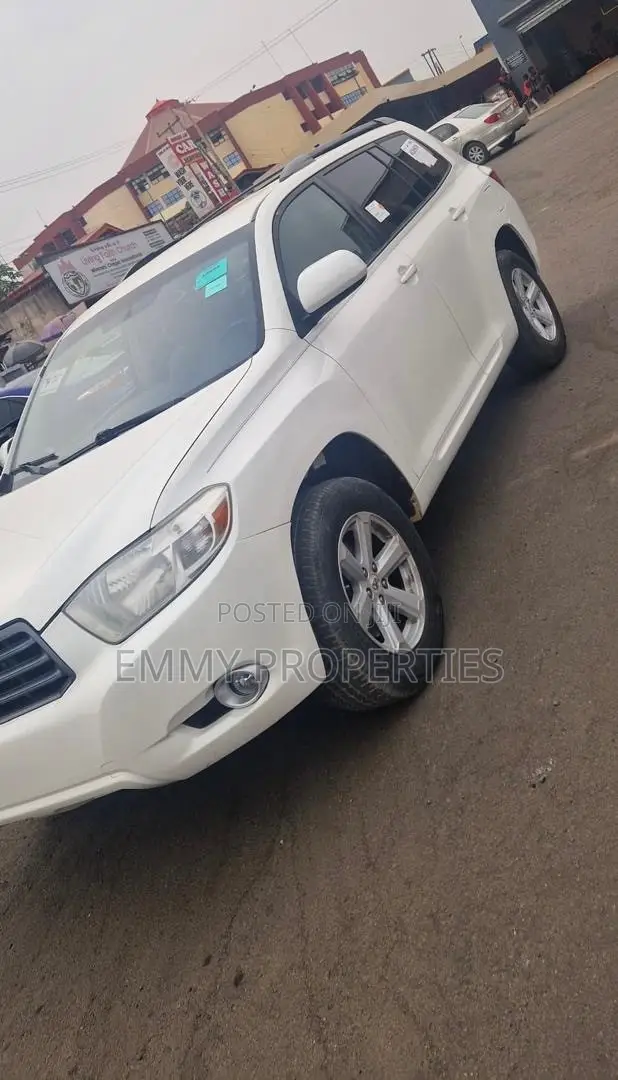 Toyota Highlander V6 2009 White