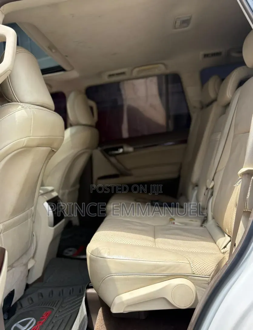 Lexus GX 2023 White