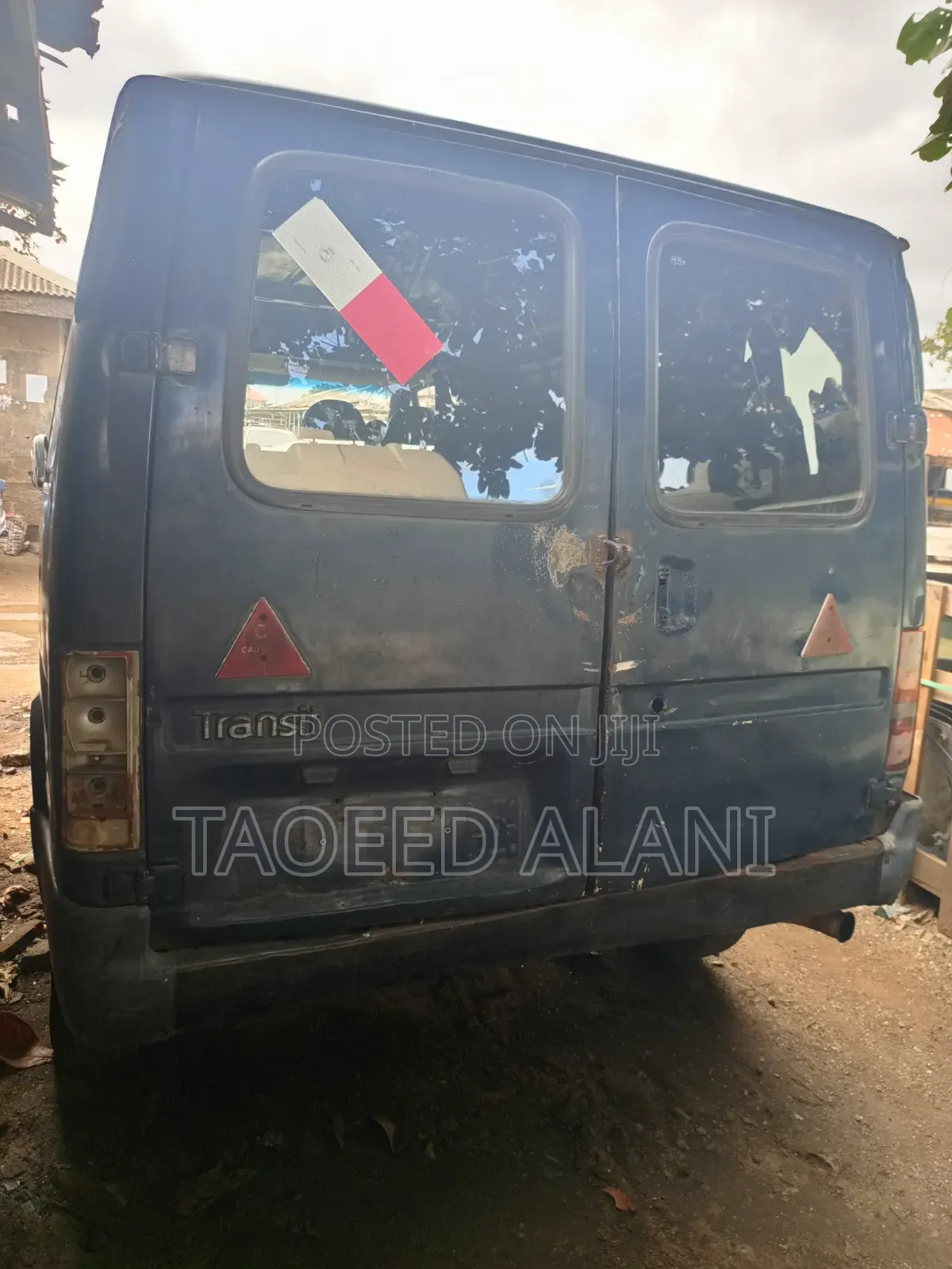 Ford Transit 2000 Blue