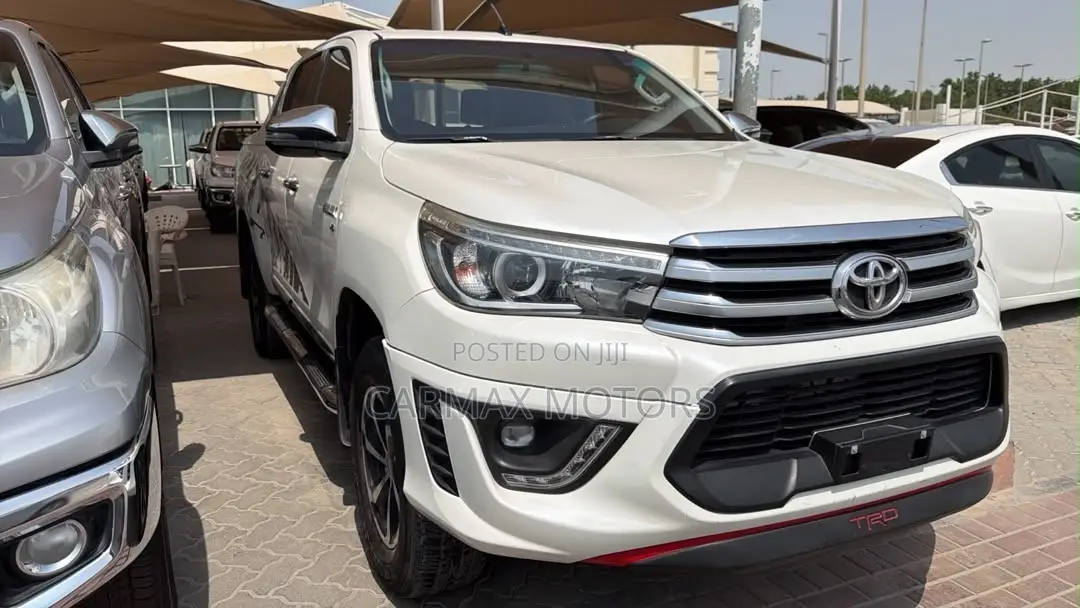 Toyota Hilux SR5+ 4x4 2019 White
