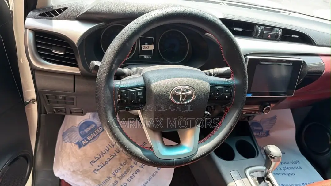 Toyota Hilux SR5+ 4x4 2019 White