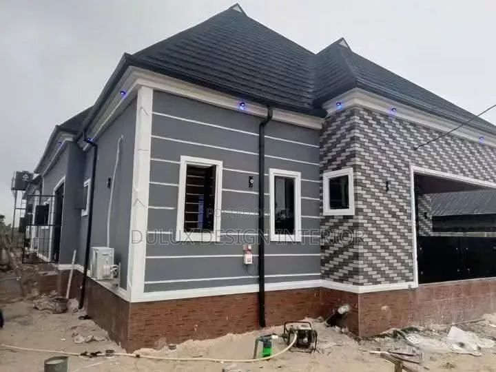 Stucco Decoration Painting and Renovation Services