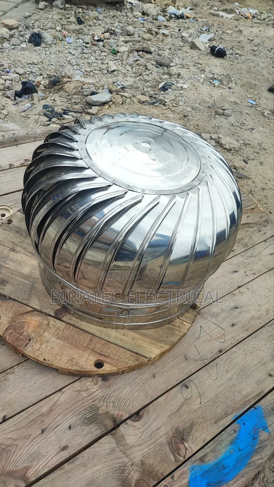 Extractor Fans – Wall, Ceiling & Industrial Ventilation Fans