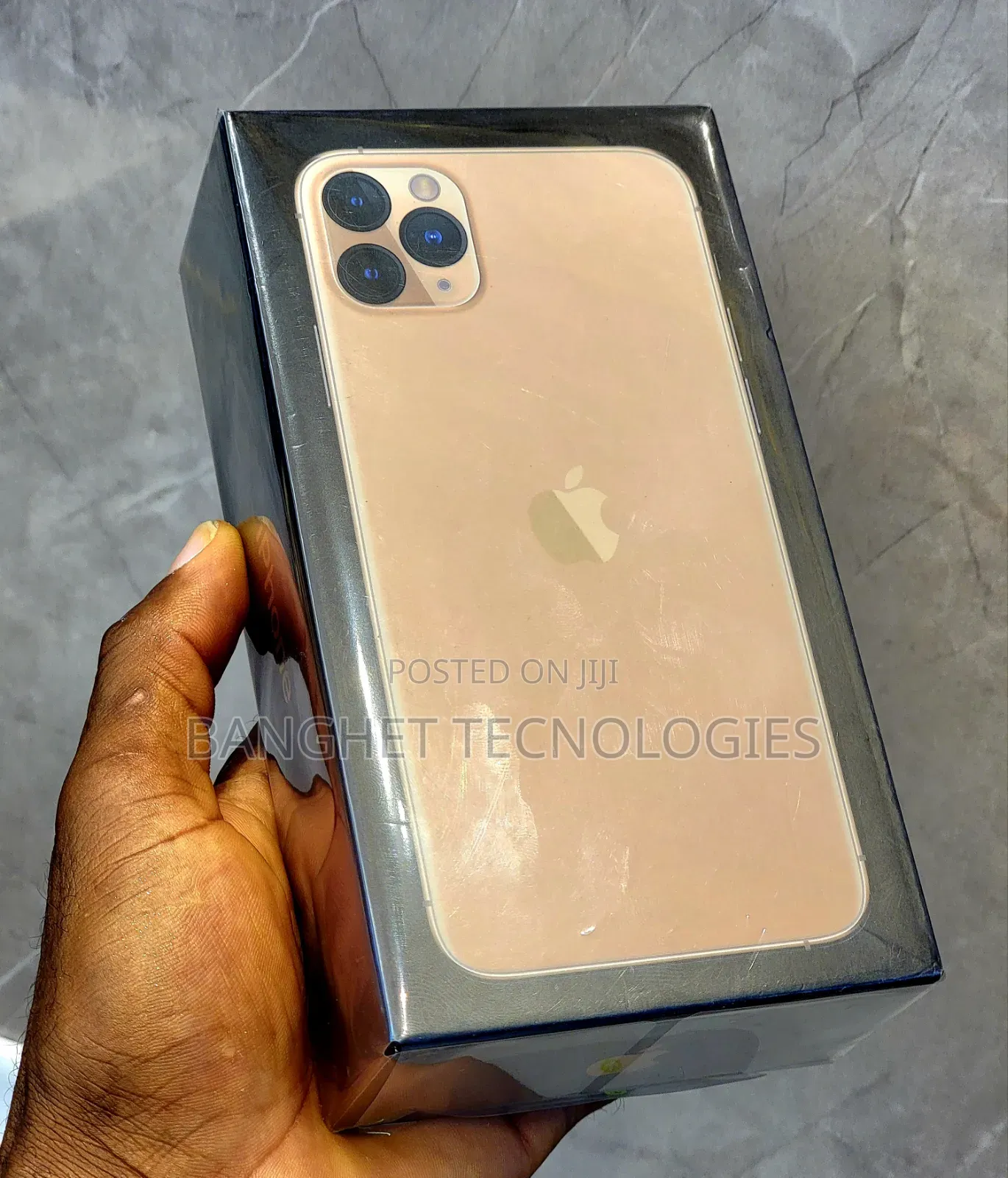 New Apple iPhone 11 Pro Max 256 GB Gold