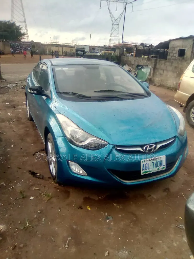 Hyundai Elantra 2012 Green
