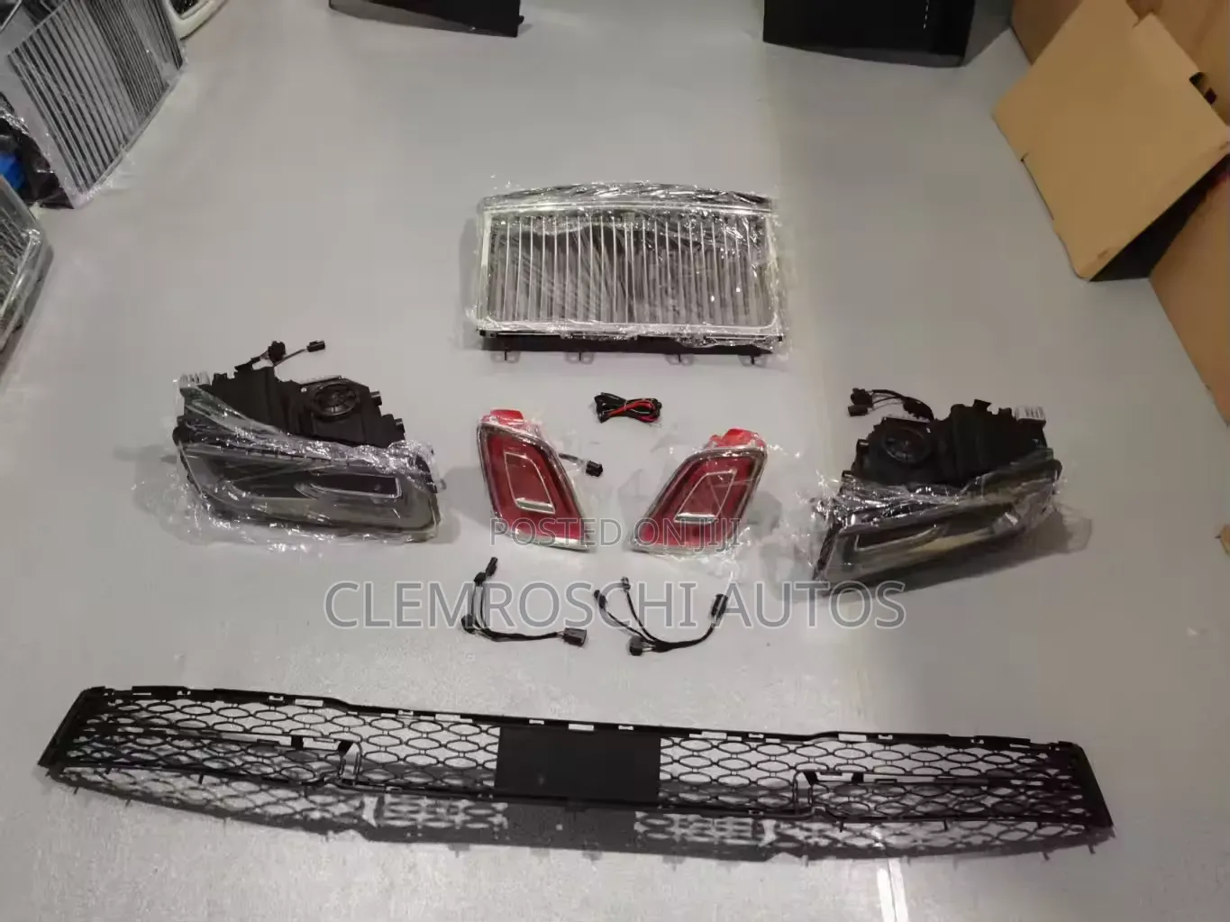 High Quality Certified New Head Lamp, Grills, Rearlamp RR Phantom 2026
