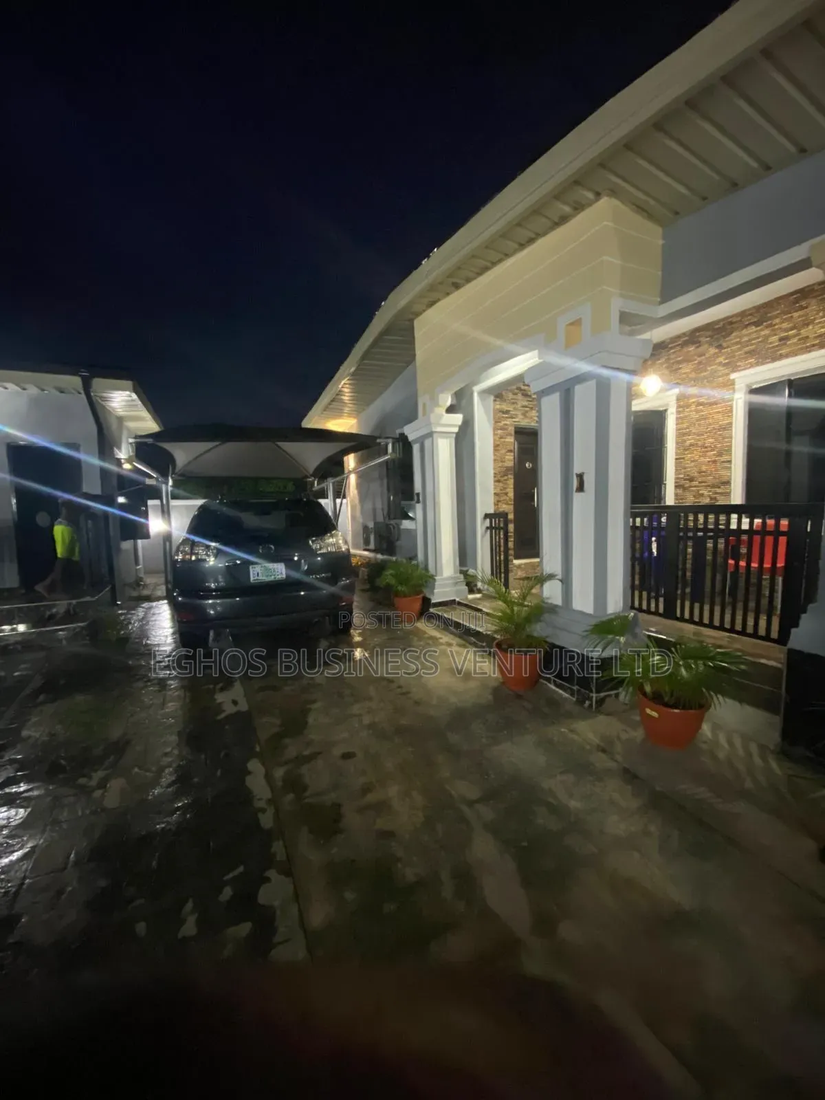 5bdrm Bungalow in Ofunwegbe/Egbire for sale