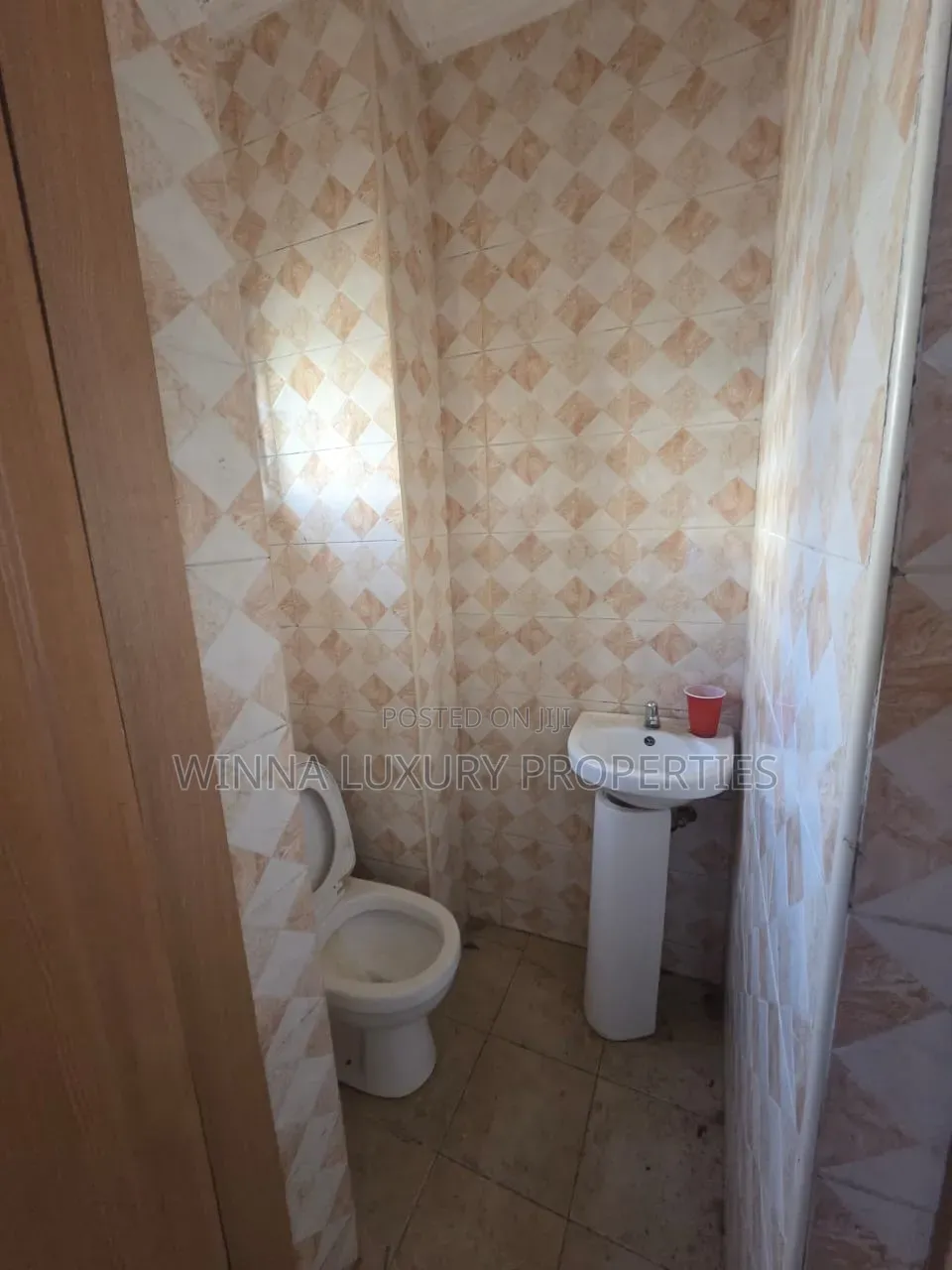 4bdrm Townhouse / Terrace in Brains And Hammer, Life Camp for rent