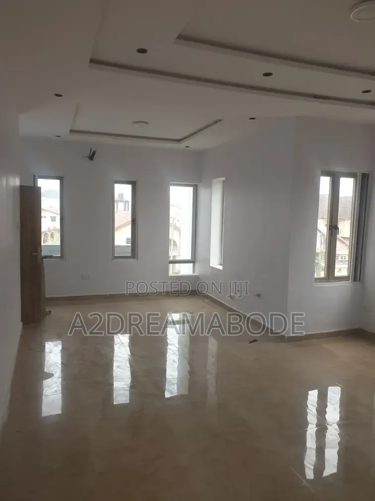 5bdrm Duplex in Magodo, GRA Phase 2 Shangisha for sale