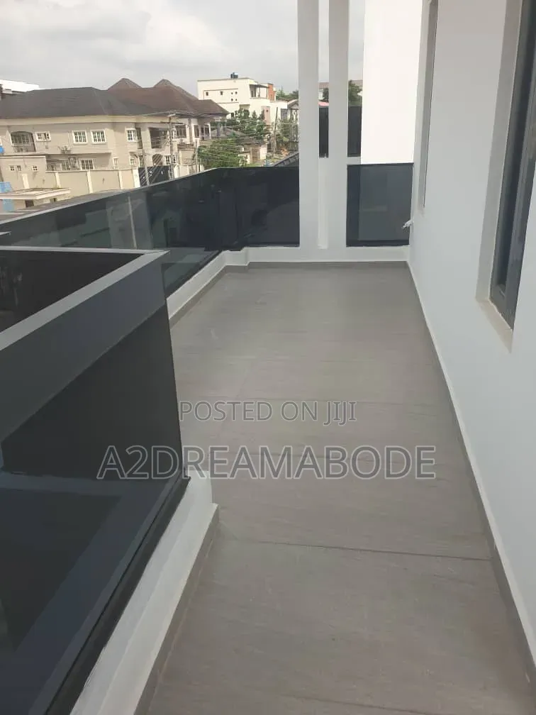 7bdrm Duplex in Magodo, GRA Phase 2 Shangisha for sale