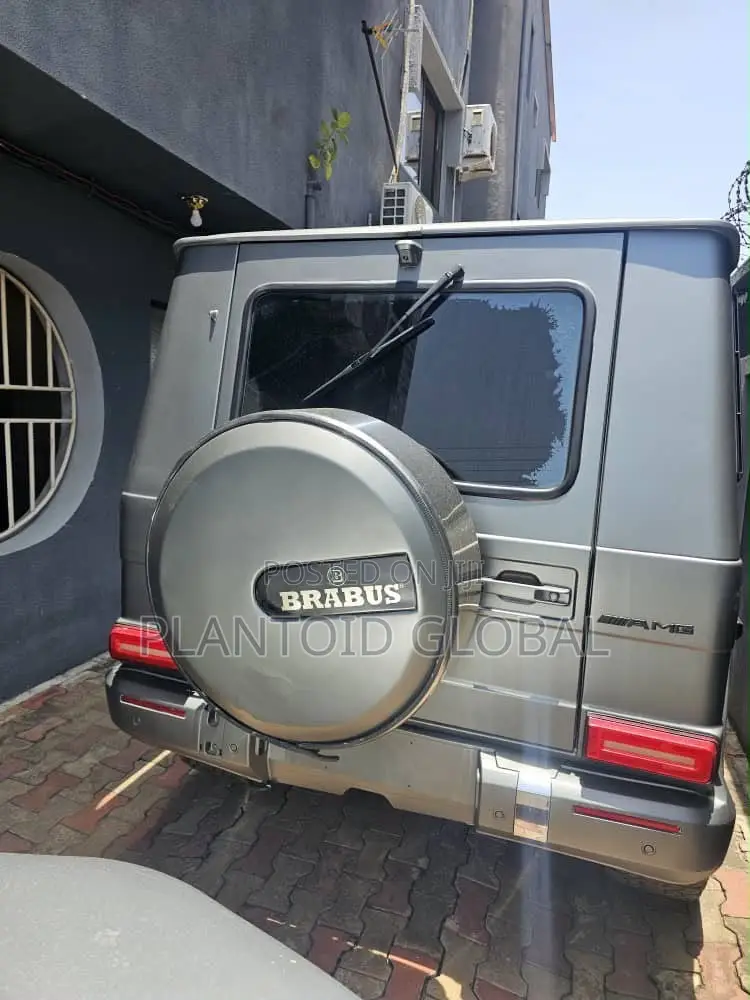 Mercedes-Benz G-Class 2010