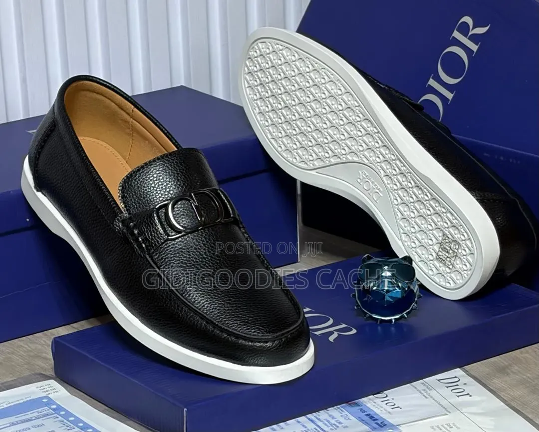 Men's Black Grained Leather Buckle Slip-on Loafers