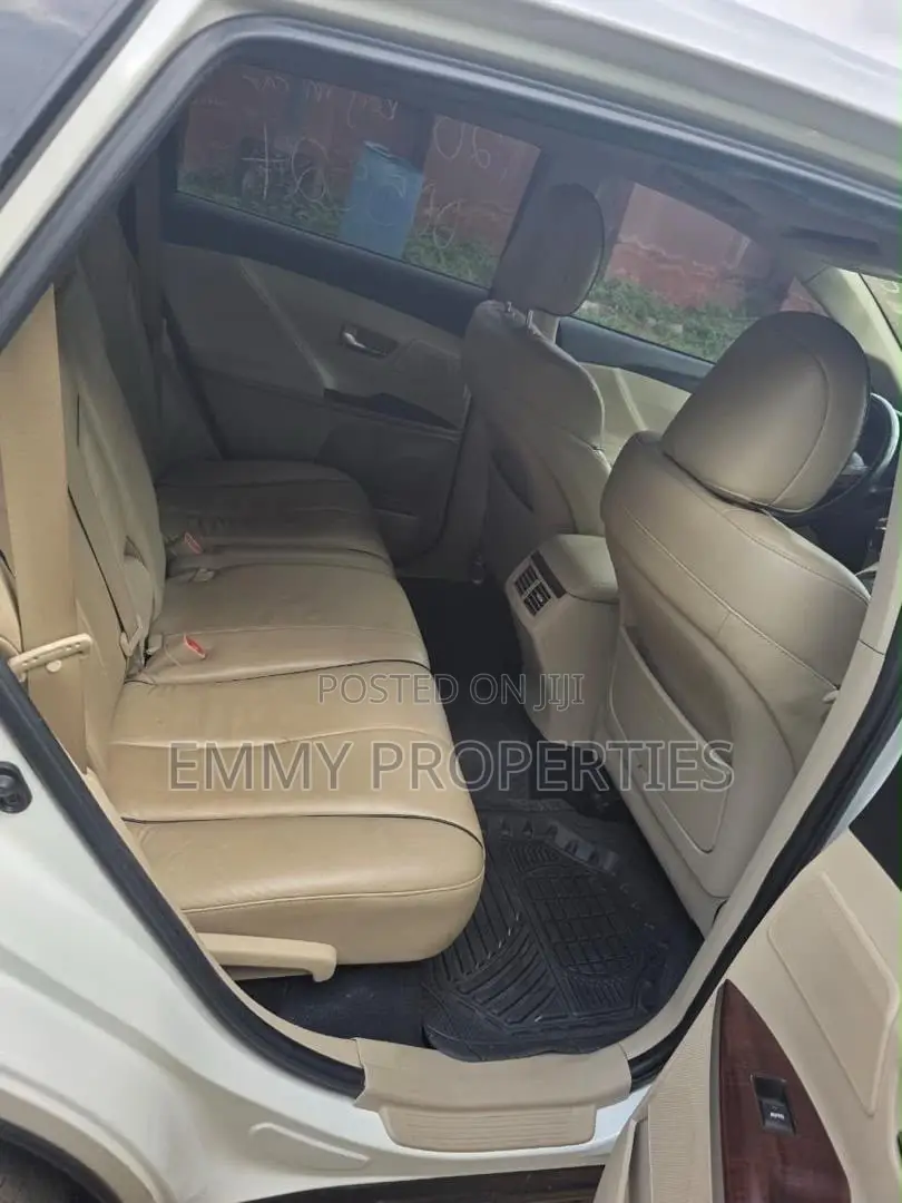 Toyota Venza AWD 2012 White