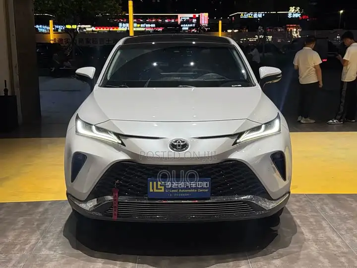 Toyota Venza 2022 White