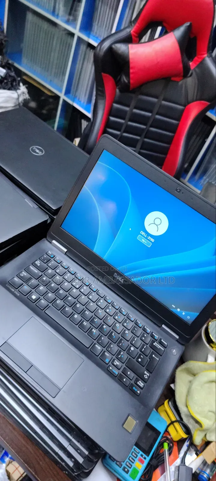 Laptop Dell Latitude E7270 8GB Intel Core i5 SSD 128GB