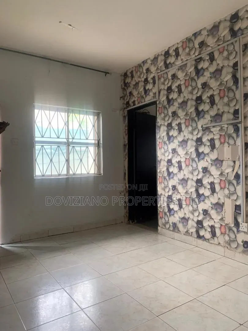 Mini Flat in Awolowo Road for rent