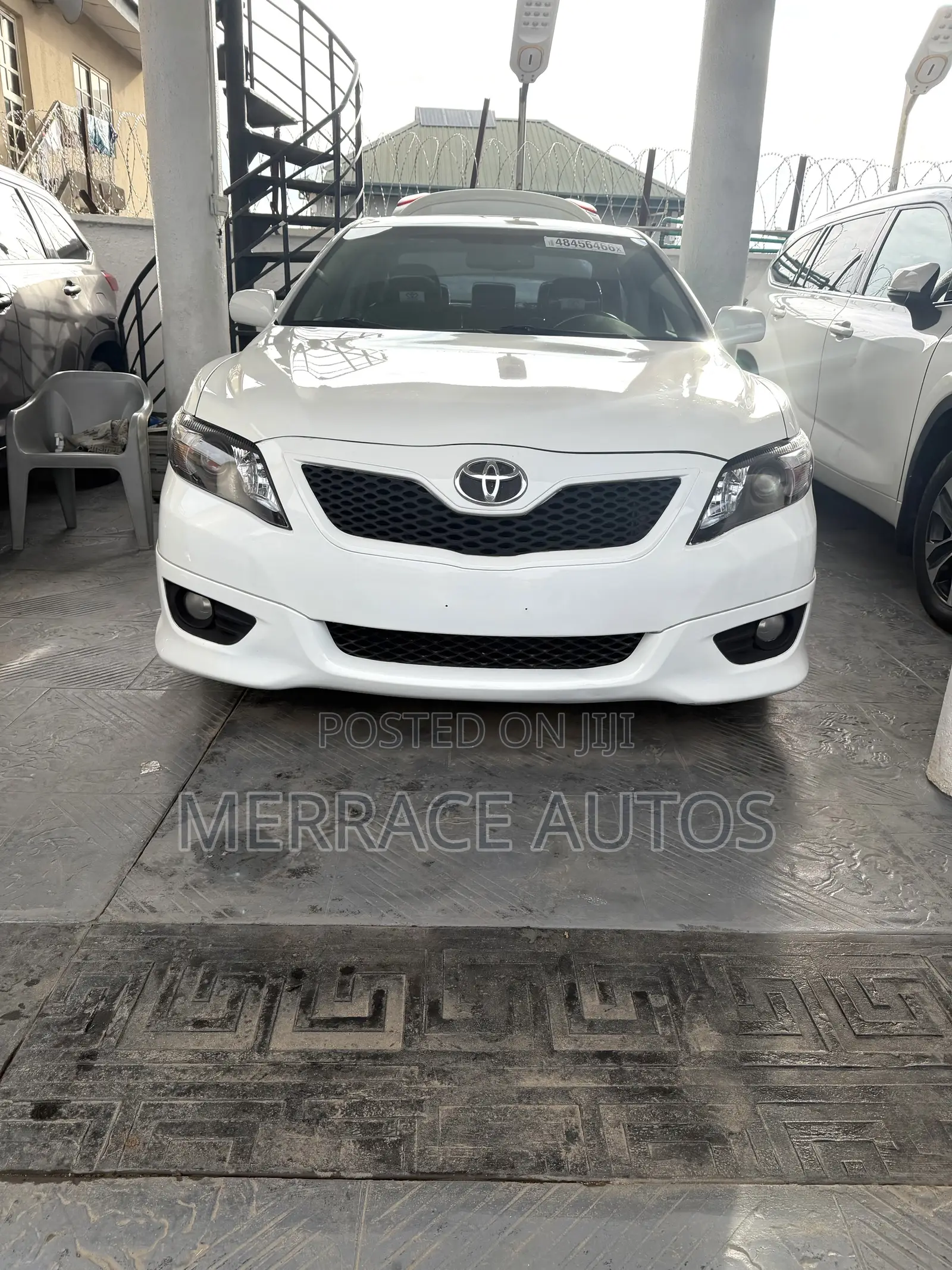 Toyota Camry SE 4dr Sedan (2.5L 4cyl 6A) 2011 White