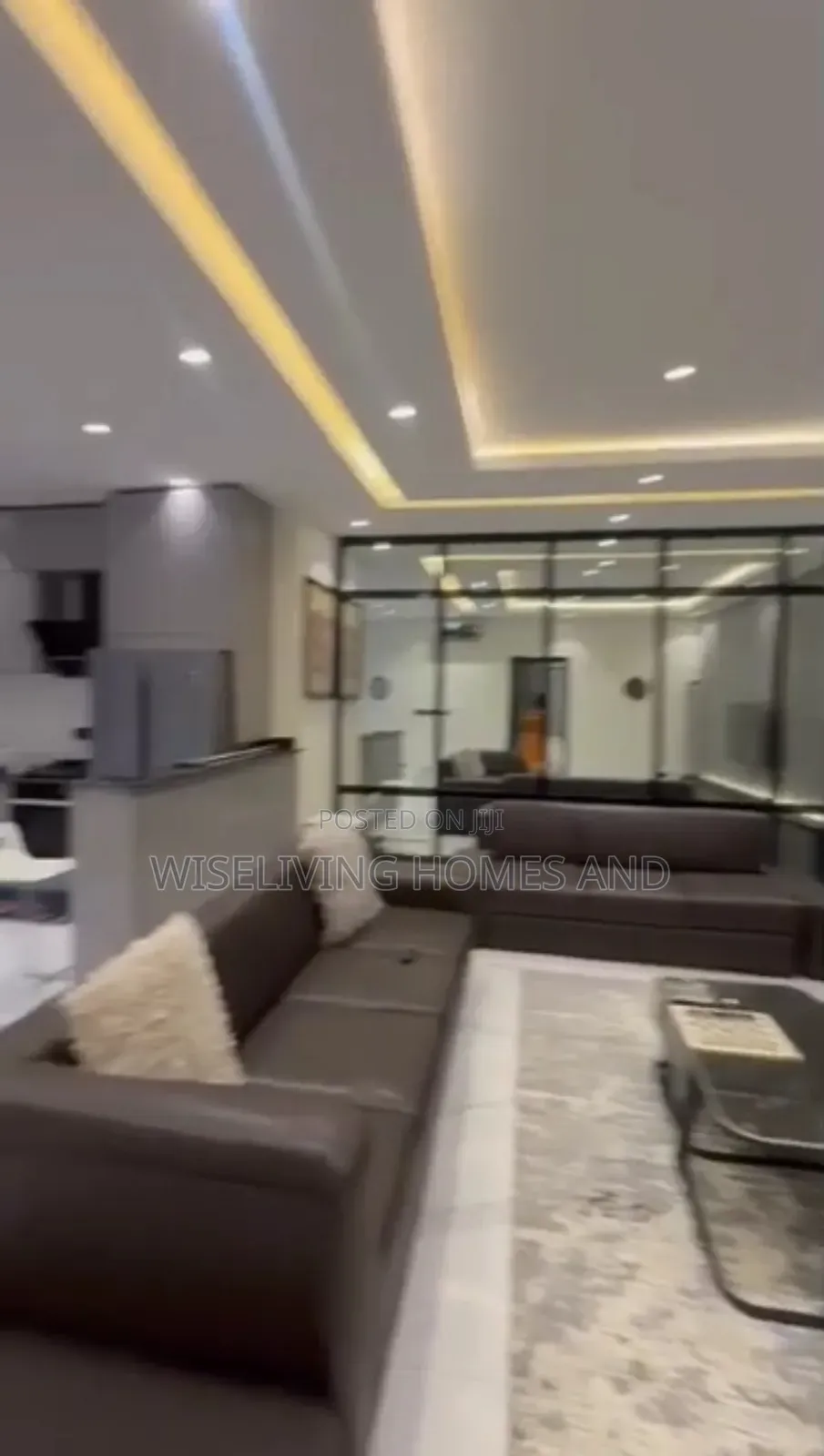 Furnished 3bdrm Apartment in Lekki Phase One for sale