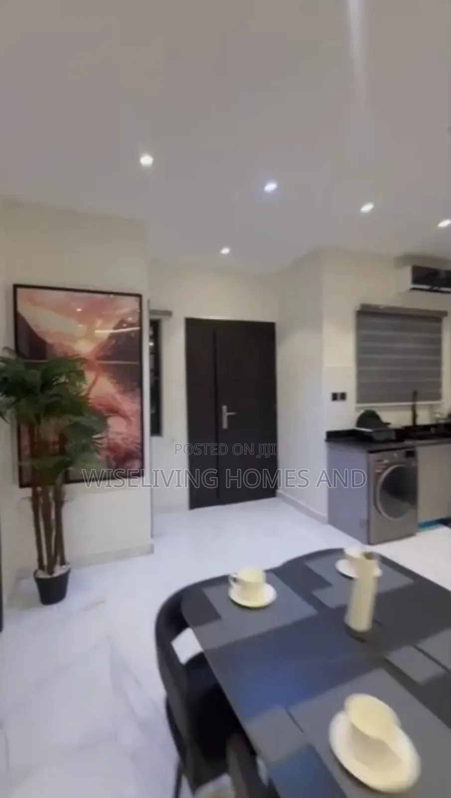 Furnished 3bdrm Apartment in Lekki Phase One for sale