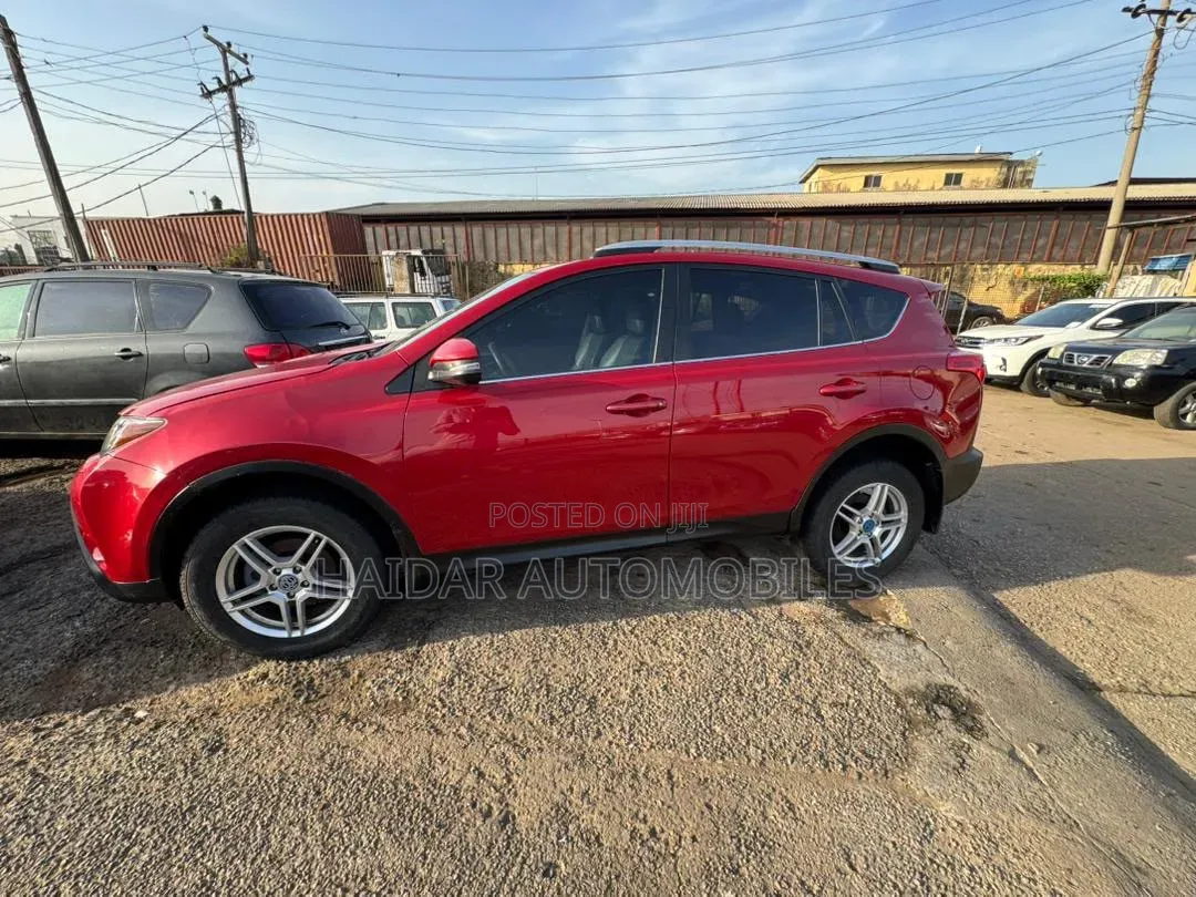 Toyota RAV4 Limited 4dr SUV AWD (2.5L 4cyl 6A) 2015 Maroon