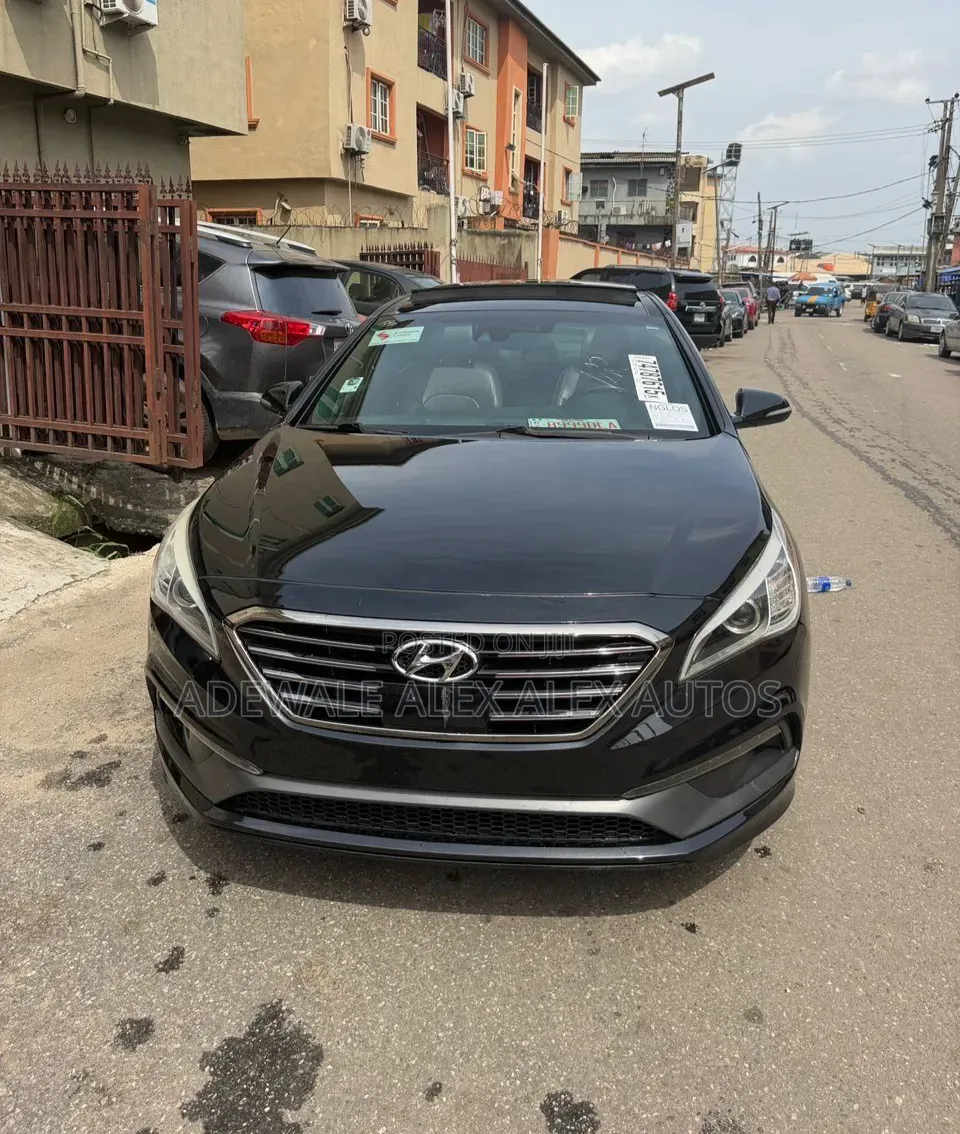 Hyundai Sonata Sport 2.0T Sedan FWD (2.0L 4cyl 6A) 2016 Black