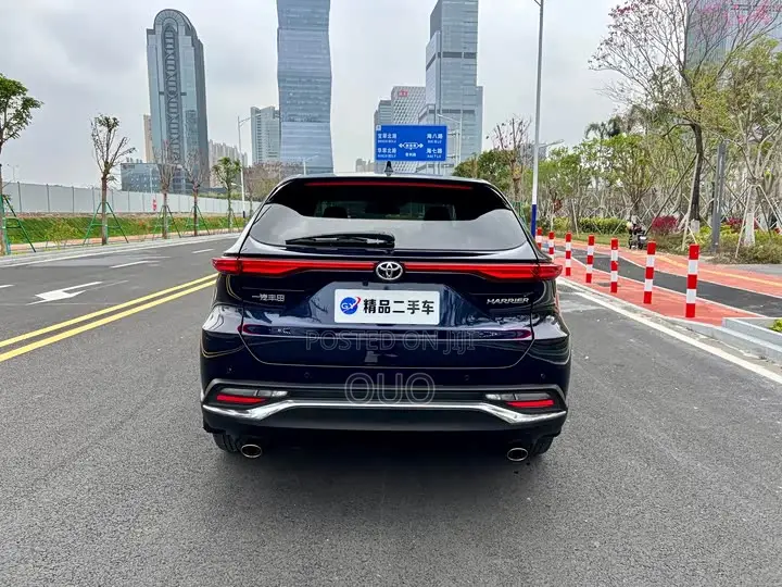 Toyota Harrier 2022 Blue