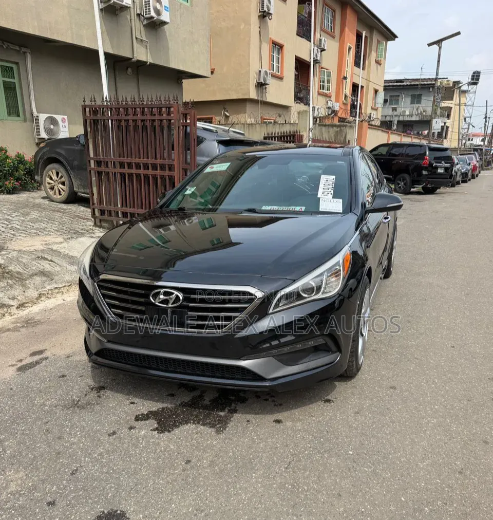 Hyundai Sonata Sport 2.0T Sedan FWD (2.0L 4cyl 6A) 2016 Black