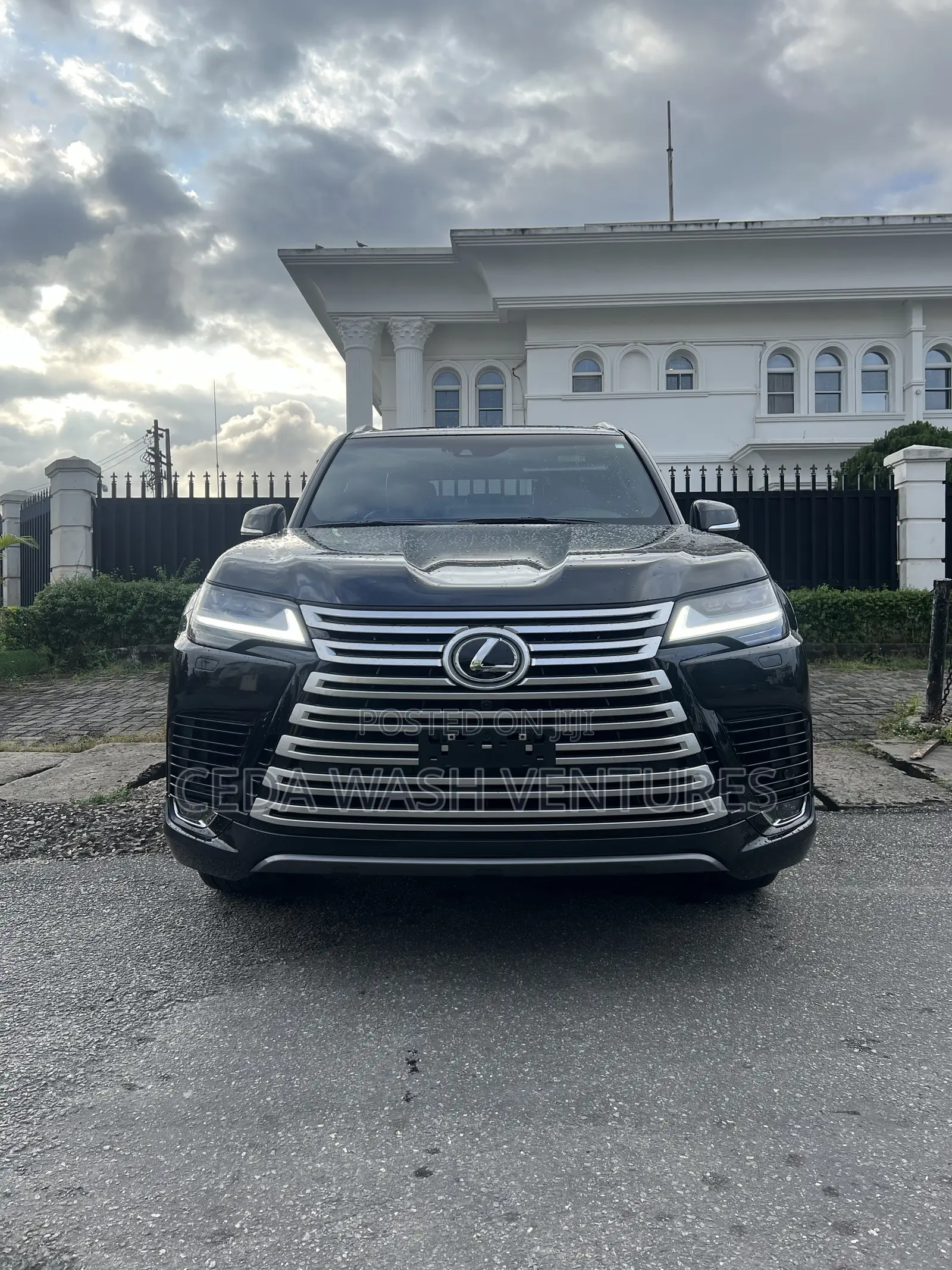 Lexus LX 600 2023 Black