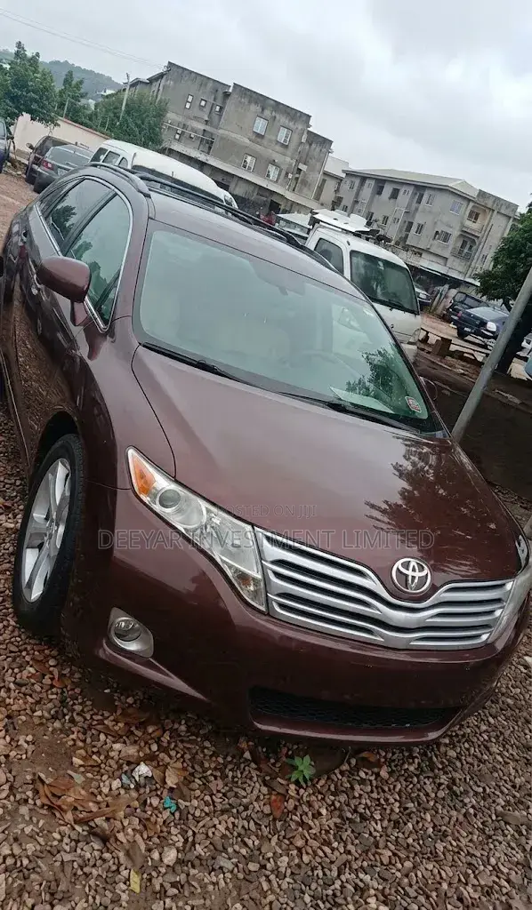 Toyota Venza AWD 2010 Brown