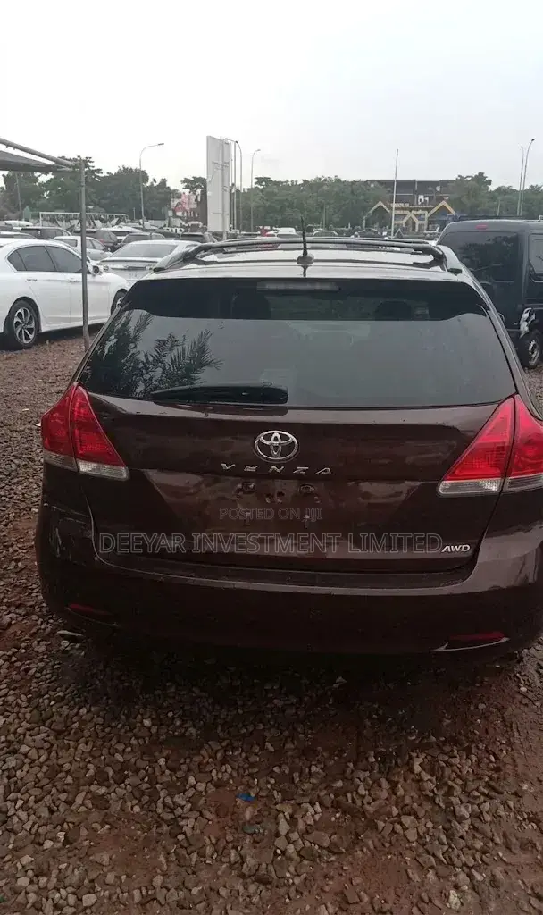 Toyota Venza AWD 2010 Brown