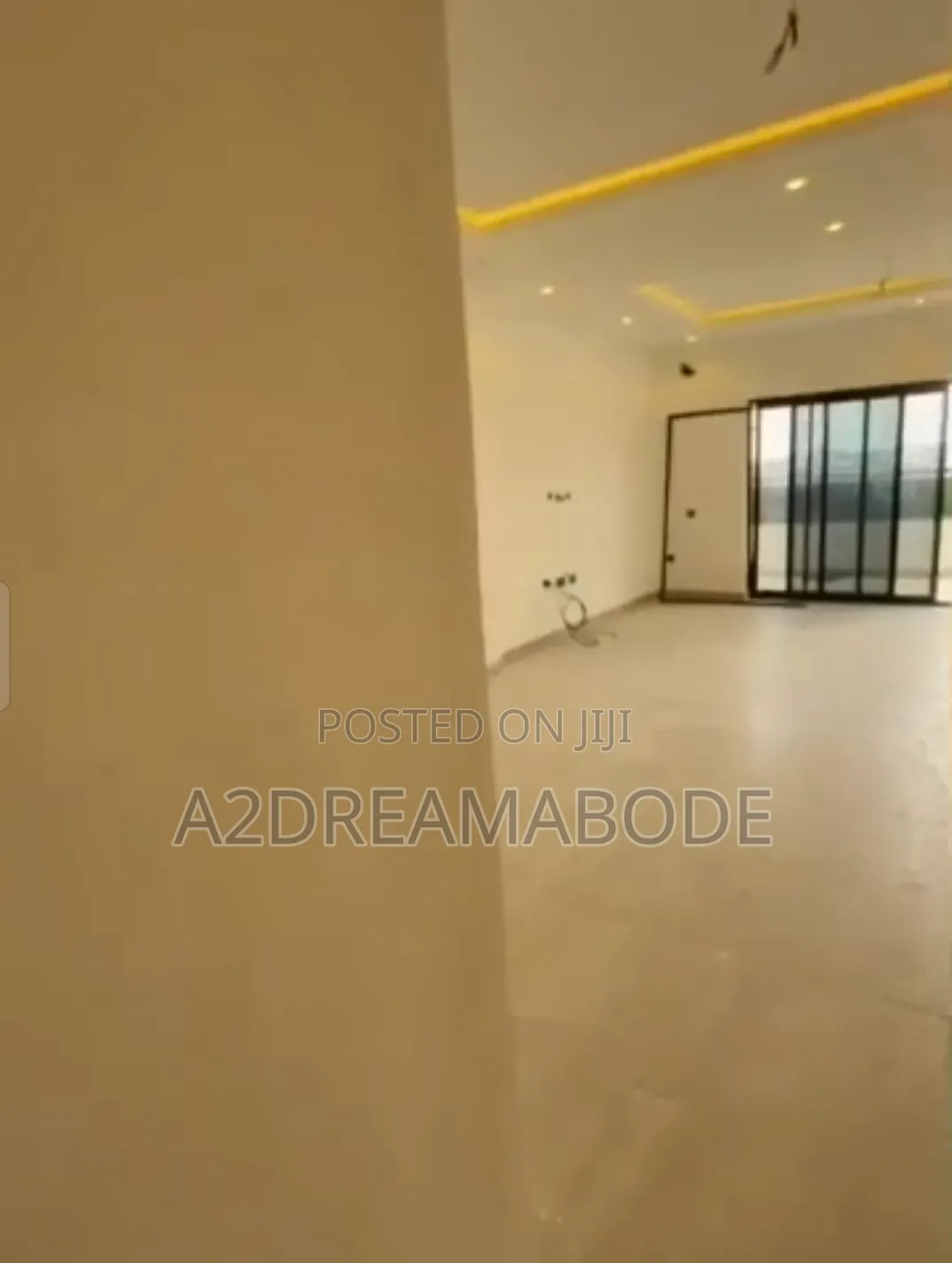 3bdrm Apartment in Ogudu for sale