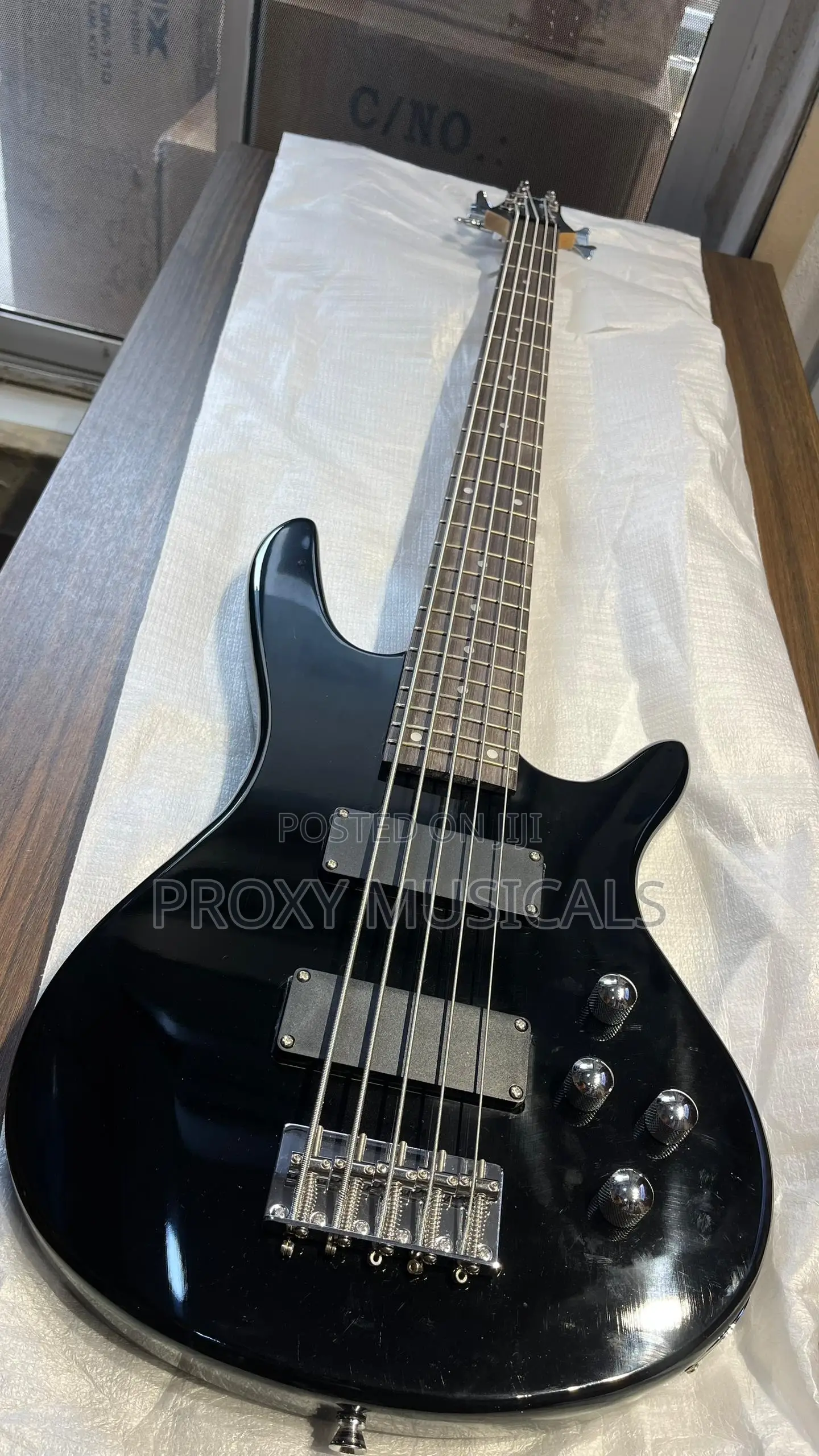 Classic Fender Passive Electric Bass Guitar