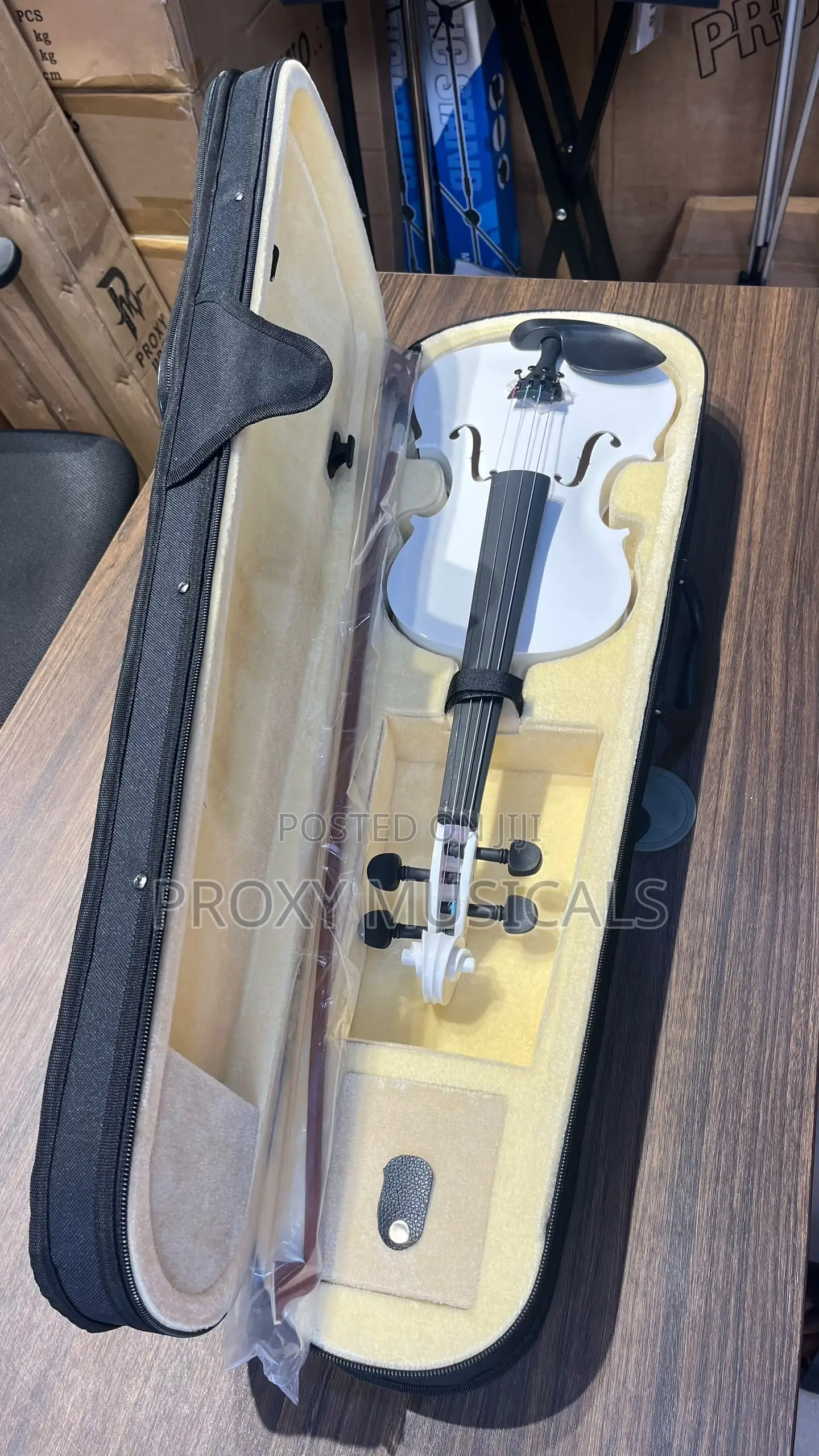 Yamaha 4/4 White Violin