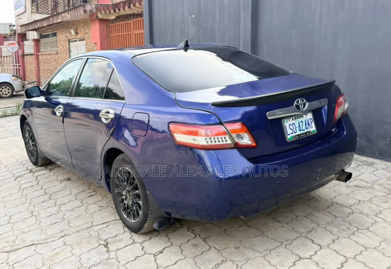 Toyota Camry 2008 Blue