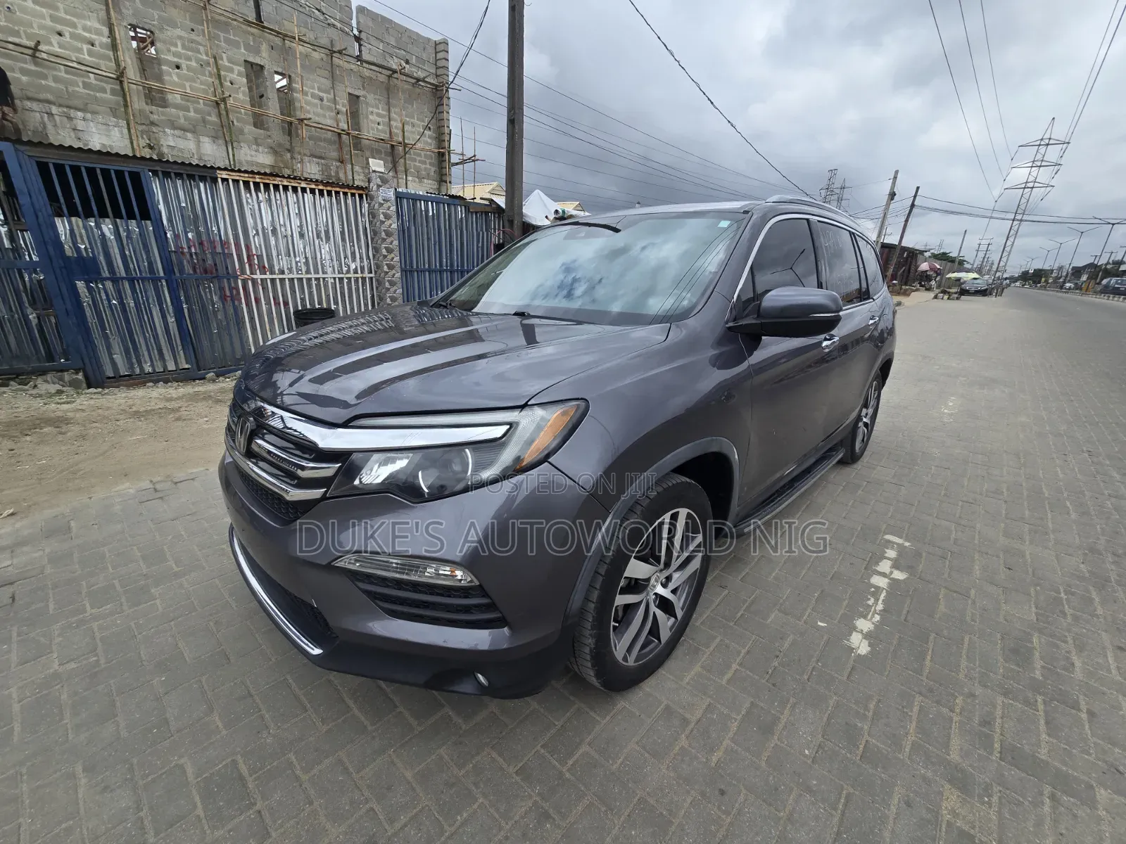 Honda Pilot Touring 4dr SUV (3.5L 6cyl 9A) 2016 Gray