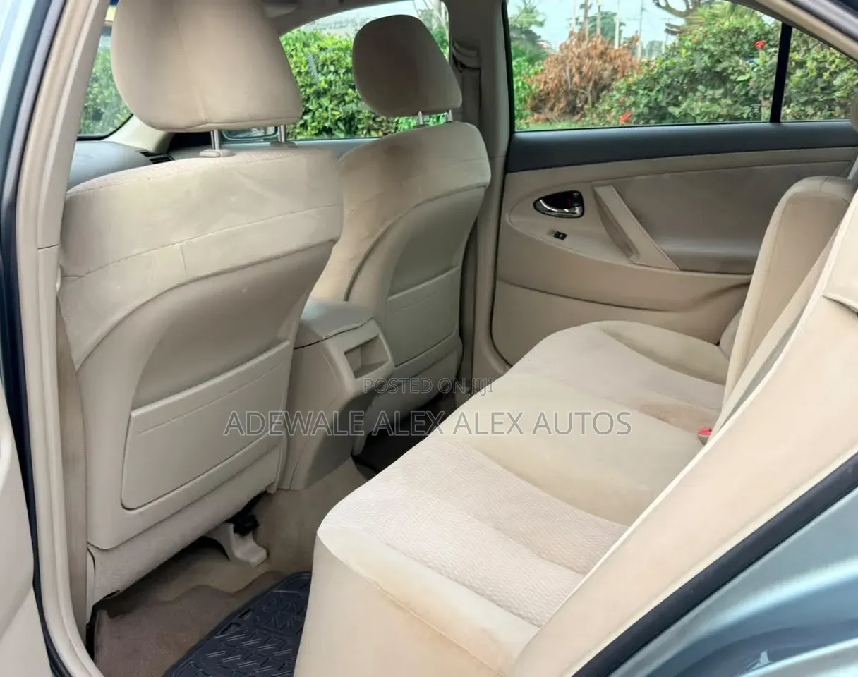 Toyota Camry 2010 Green