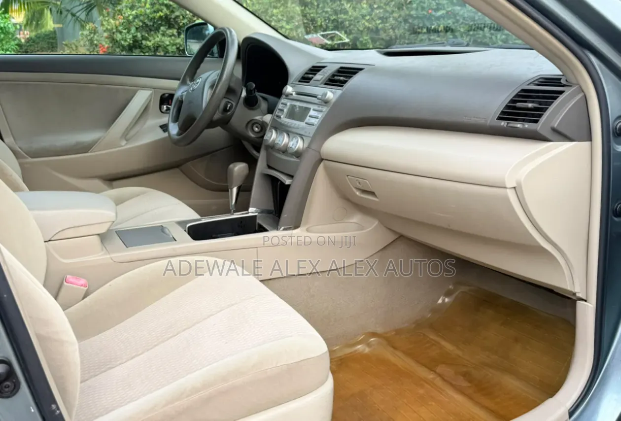Toyota Camry 2010 Green