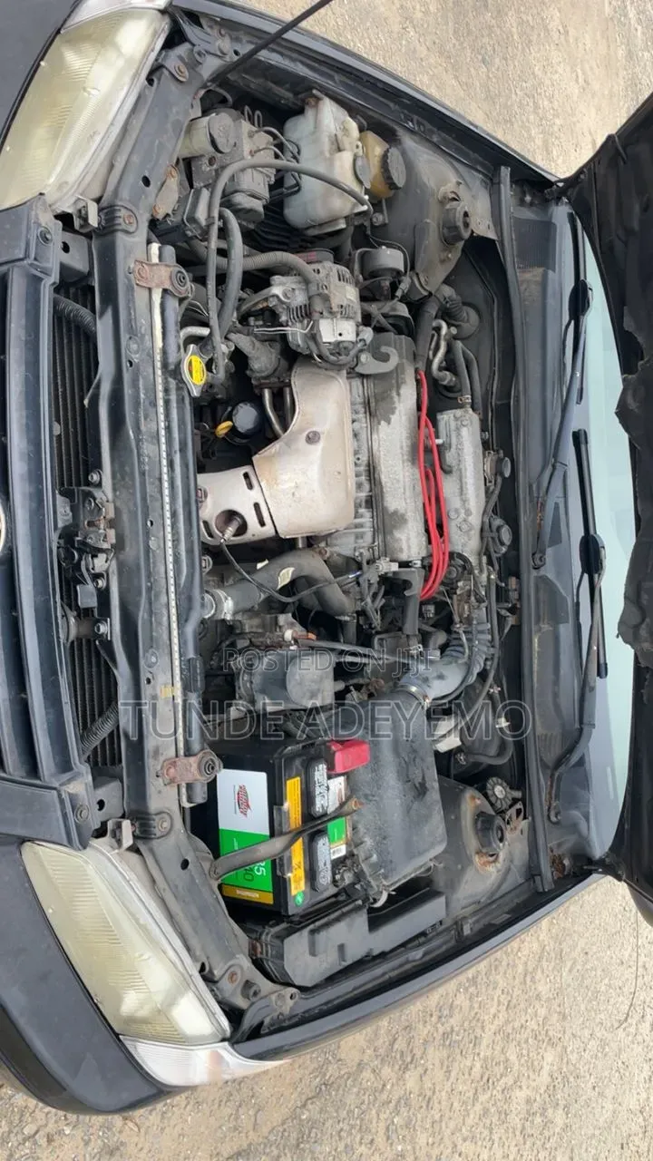 Toyota Camry 2000 Black